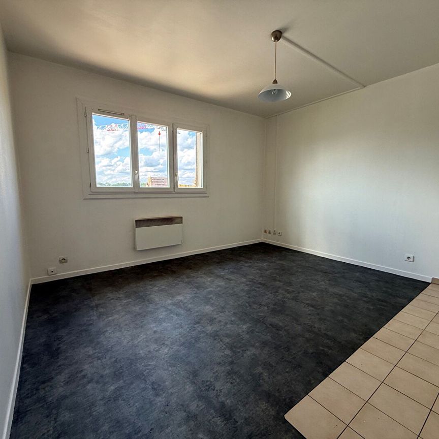 Location Appartement 1 pièce 20m² - Photo 1