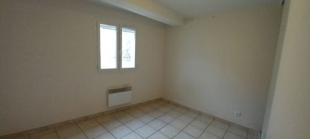 Maison Mitoyenne de Type 4 83.5m² avec Garage BESSE SUR ISSOLE, - Photo 3