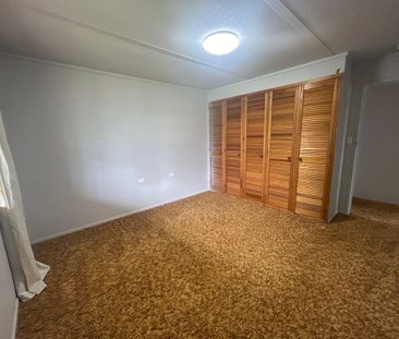 3 Bedroom home close to school - Photo 3