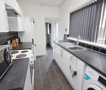 2 bedroom house share to rent - Photo 1