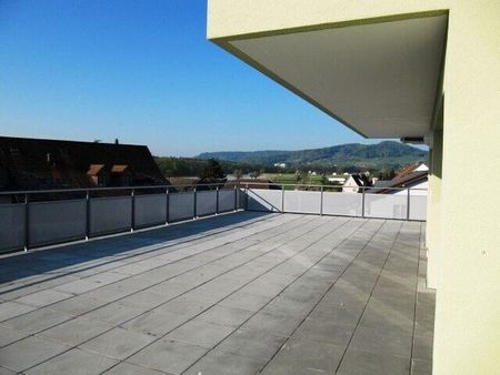 Attic apartment with large terrace - Photo 5