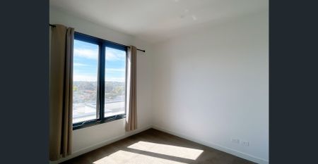 Spacious Two-Bedroom Apartment in Burwood – Cornus La Frank - Photo 3