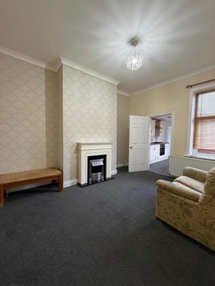 2 bedroom cottage to rent - Photo 1