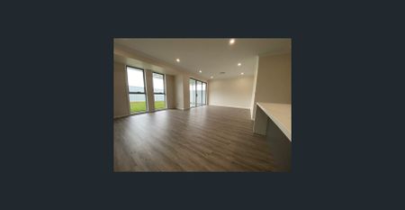 Beautiful Home with Exceptional Features! - Photo 5