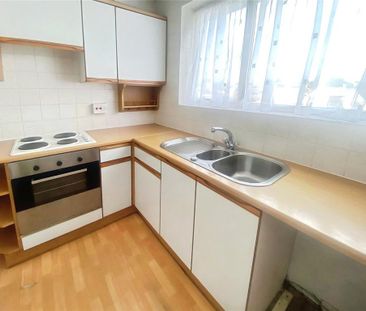 2 bedroom maisonette to rent - Photo 6