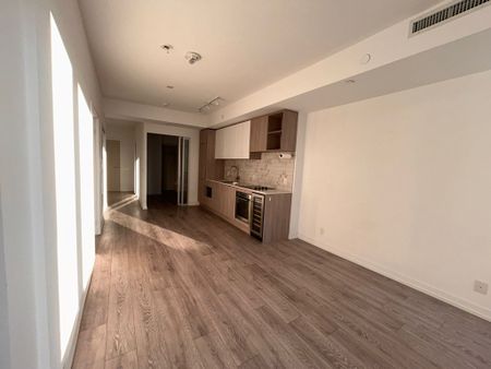 For Lease - 2020 Bathurst Street Unit# 638, Toronto, Ontario - Photo 3