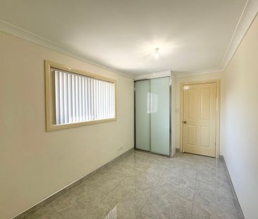 Modern&comma; Three Bedroom Granny Flat&excl;&excl; - Photo 1