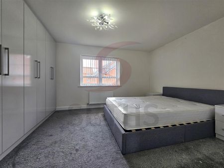 Broomfield Crescent, LE4, Leicester - Photo 4