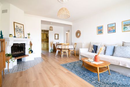 Location Appartement 3 pièces 65m² SAUSSET LES PINS 13960 - Photo 2