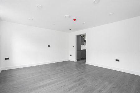3 bedroom apartment to rent - Photo 2