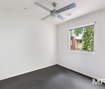 134 Westbourne Road, Kensington - Photo 4