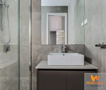 “LUXURY HOME!” - Photo 6