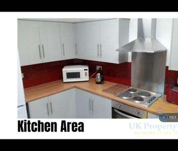 1 bedroom in a house share to rent - Photo 4