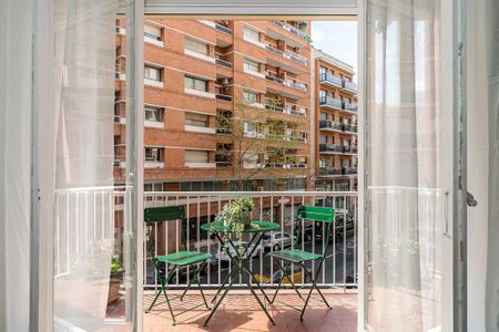 Carrer de la Independència, Barcelona, Catalonia 08026 - Photo 4