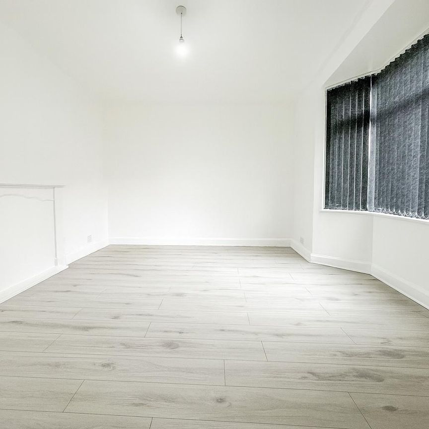 1 Bedroom Flat To Let - HP11 - Photo 1