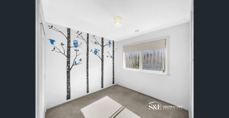 Outstanding Family Home - Photo 2