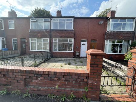 Dogford Road, Royton - Photo 4