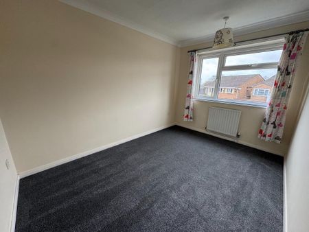 3 bedroom semi-detached house to rent - Photo 4