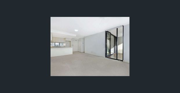 ONE BEDROOM APARTMENT IN SOUGHT AFTER "MOTTO" COMPLEX - Photo 1