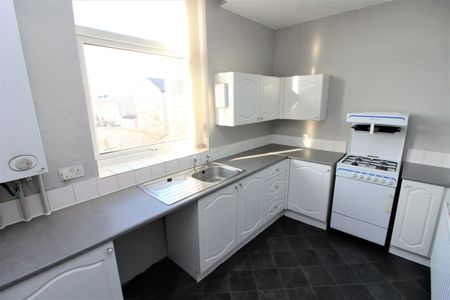 76 Walmersley Road, Bury - Photo 5