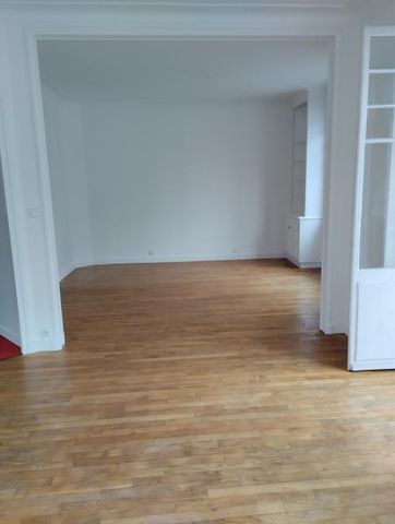 Location Appartement 5 pièces 108m² - Photo 4