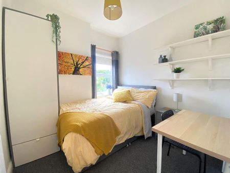 4 bedroom terraced house to rent - Photo 5