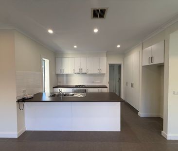 CONVENIENT LIFESTYLE LOCATION - Photo 5