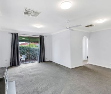 Super neat two-bedroom home unit with plenty to offer! - Photo 1