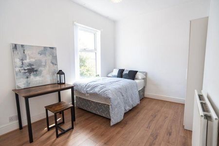 1 bedroom in a house share to rent - Photo 5