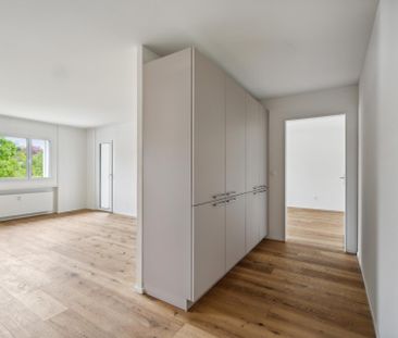 Totalsanierte 4.5 Zimmer-Wohnung in Herzen von Niederuzwil - Photo 6