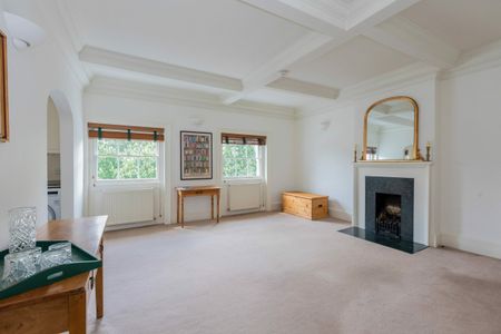 Datchet Lodge, Datchet - Photo 4