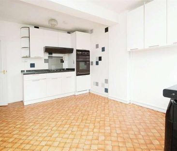 Nicholas Road, Dagenham, RM8 - Photo 1