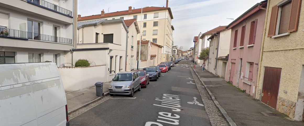RUE JULIEN 9 - Photo 1