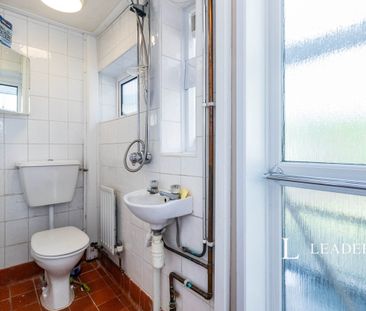 Ruden Way, Epsom, KT17 - Photo 6
