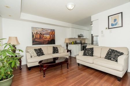 For Lease - 4975 Southampton Drive Unit# 192, Mississauga, Ontario - Photo 2
