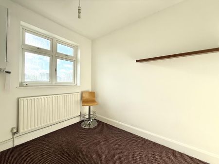 4 bedroom terraced house to rent - Photo 3