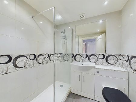 2 bedroom flat to rent - Photo 5