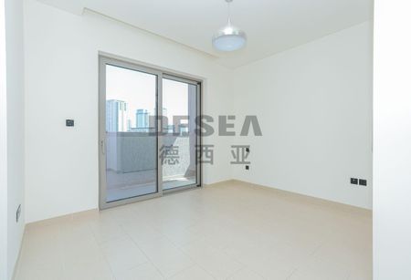 Well Maintained | Vacant | Unfurnished - Photo 4