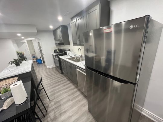 For Lease - 24 San Felice Lane, Hamilton, Ontario - Photo 1