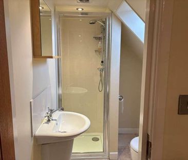 Angel Yard, Marlborough, SN8 - Photo 4