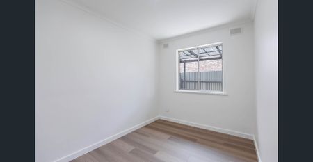 Sophisticated Living in Mile End - Photo 4