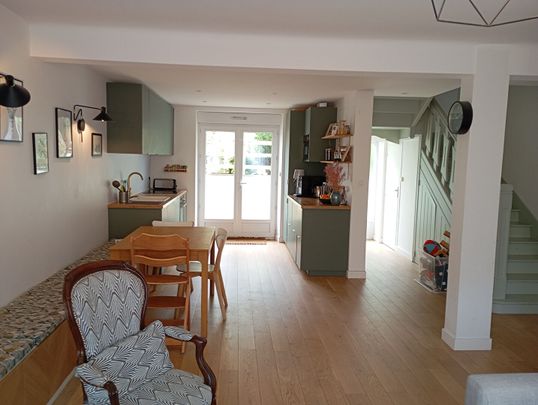 Location Maison 6 pièces 107m² - Photo 1