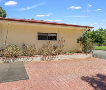 2 Bedroom Fully Furnished Attached Duplex – Utilities & Internet In... - Photo 2