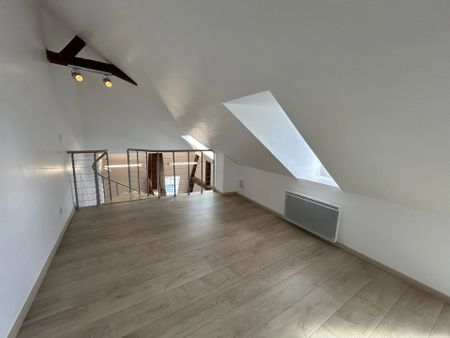 Location Appartement 5 pièces 82 m2 à Saint-Quentin - Photo 4