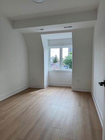 For Lease - 222 Belgravia Avenue Unit# 3, Toronto, Ontario - Photo 3
