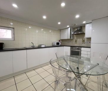 The Walk, Roath, Cardiff - Photo 6