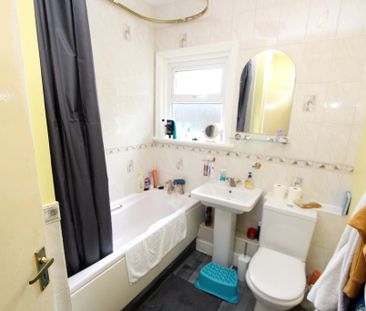 2 bedroom ground floor maisonette to rent - Photo 6