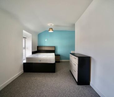 1 Edge Hill - Photo 3