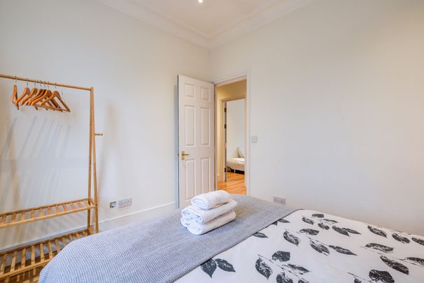 1 Bed Flat, Danbury Street, N1 - Photo 1