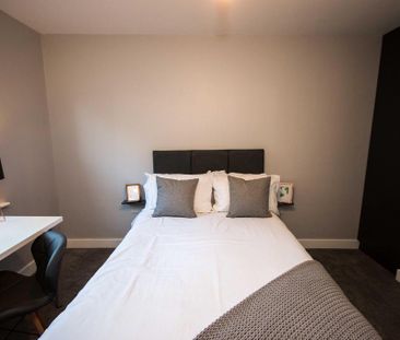 4 bedroom apartment to rent - Photo 4